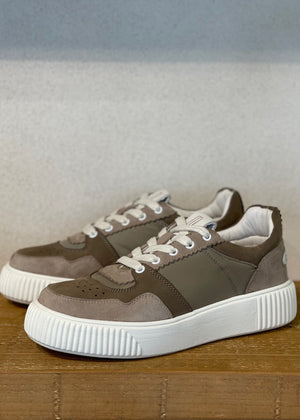 Sneaker Maura, Suede Taupe Crickit