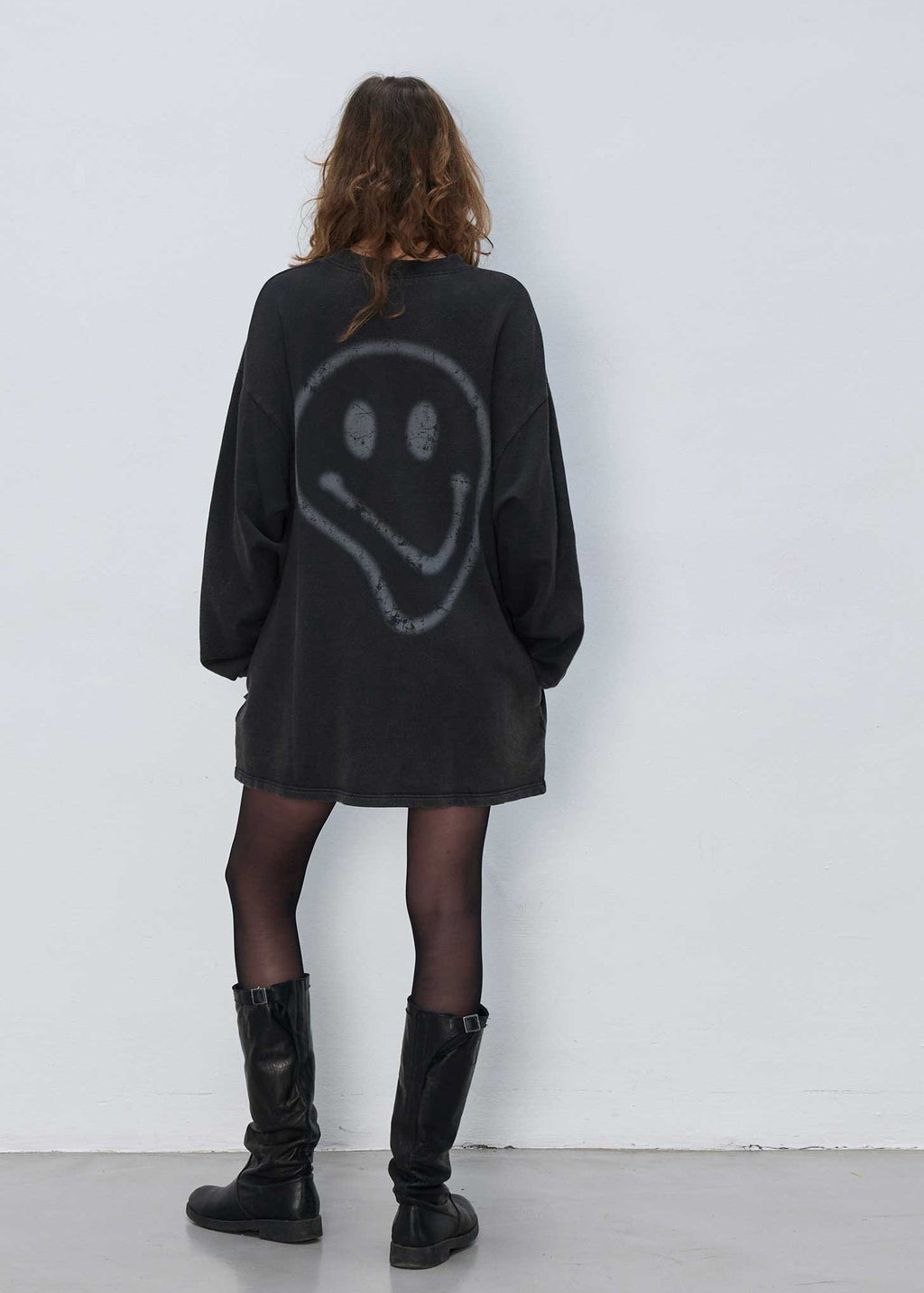 Tee Dress Smiley, Faded Black Outryght